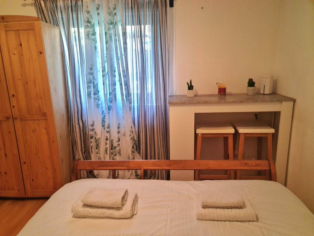 Small-Comfy Guest House In Donaustadt Garden - Not Shared! Vienna Exterior photo